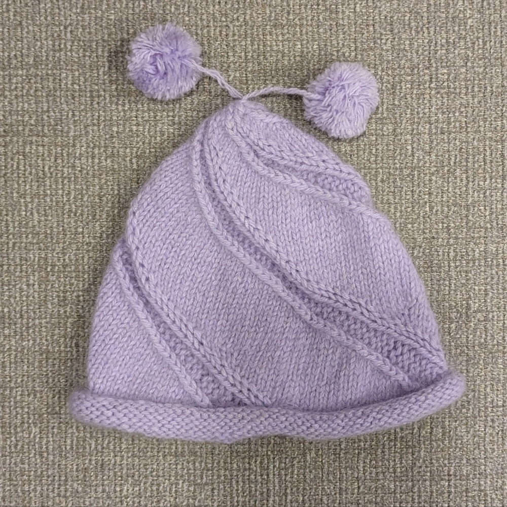 Handmade cashmere knit beanie for baby, 0-3m NWOT